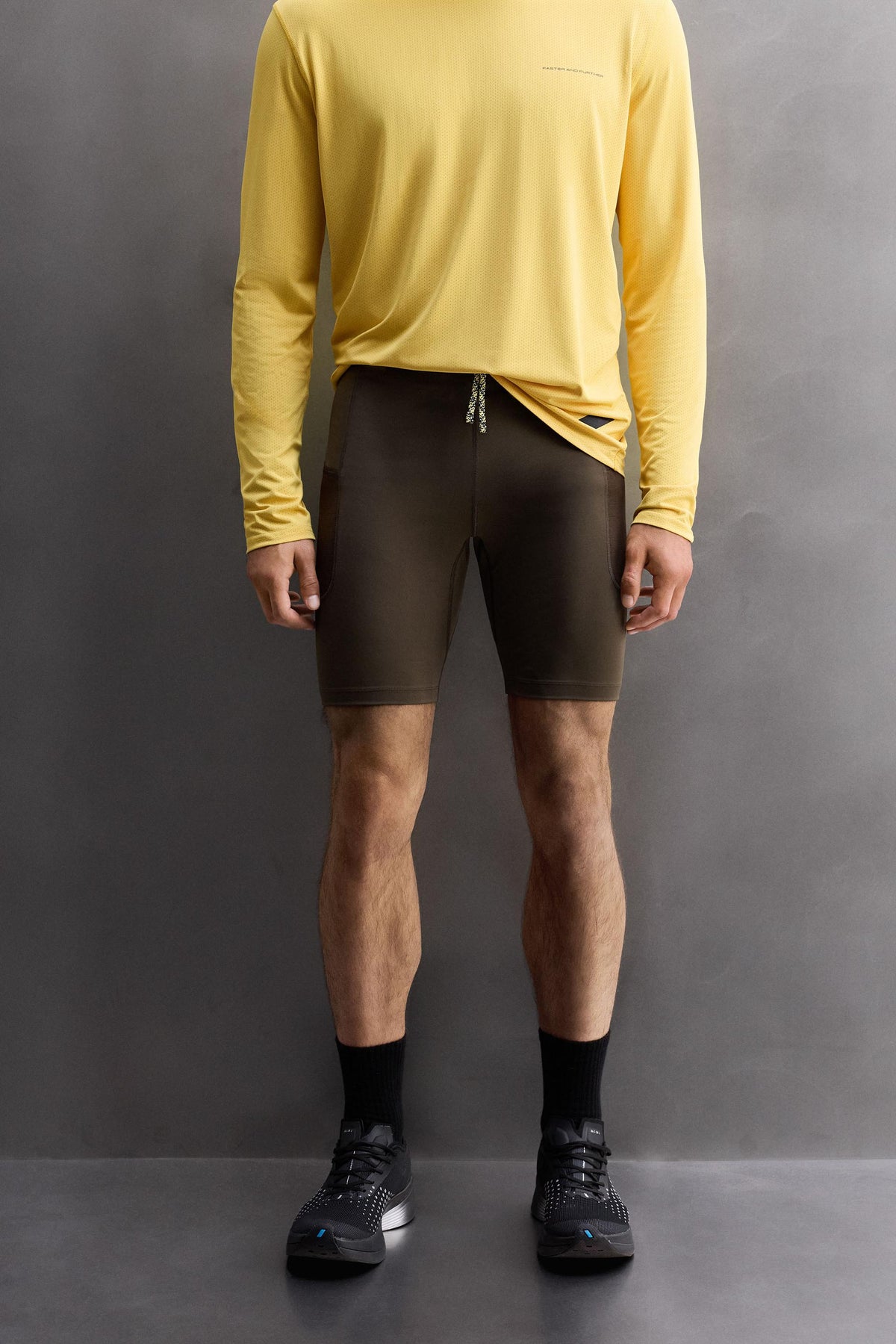 COMPRESSION RUNNING TIGHTS - Image 2