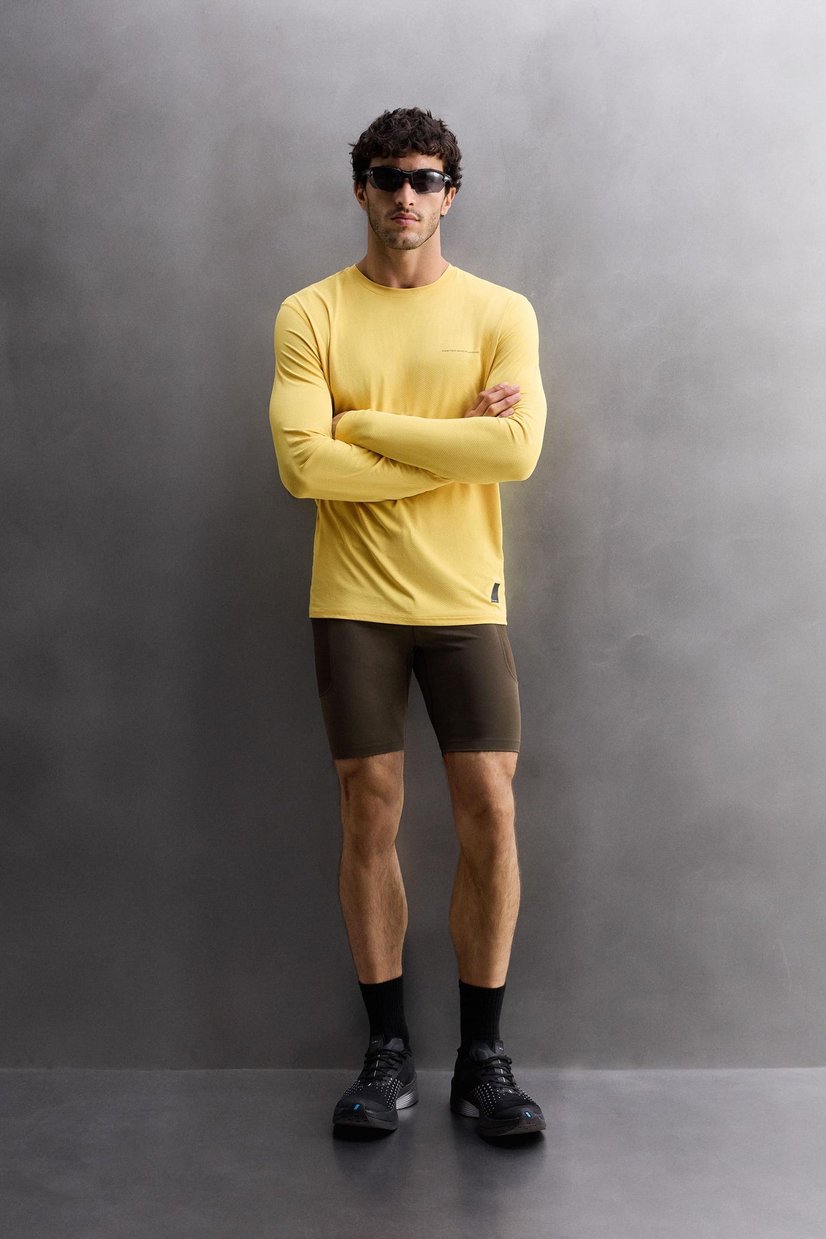 COMPRESSION RUNNING TIGHTS - Image 1