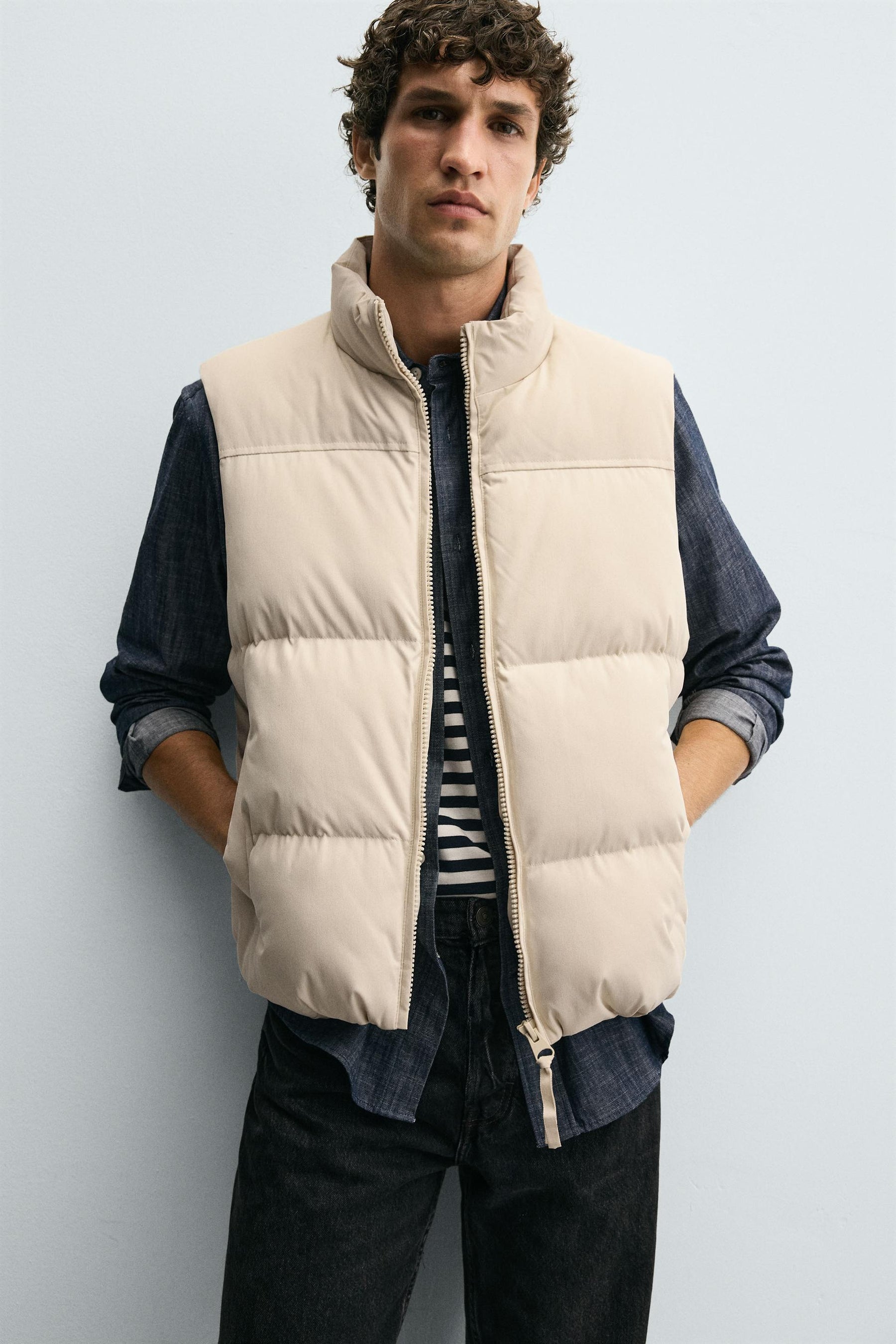 REGULAR FIT PADDED GILET - Image 5