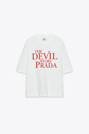 Prada-inspiriertes T-Shirt