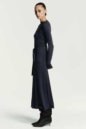 Kleid mit Bindegürtel