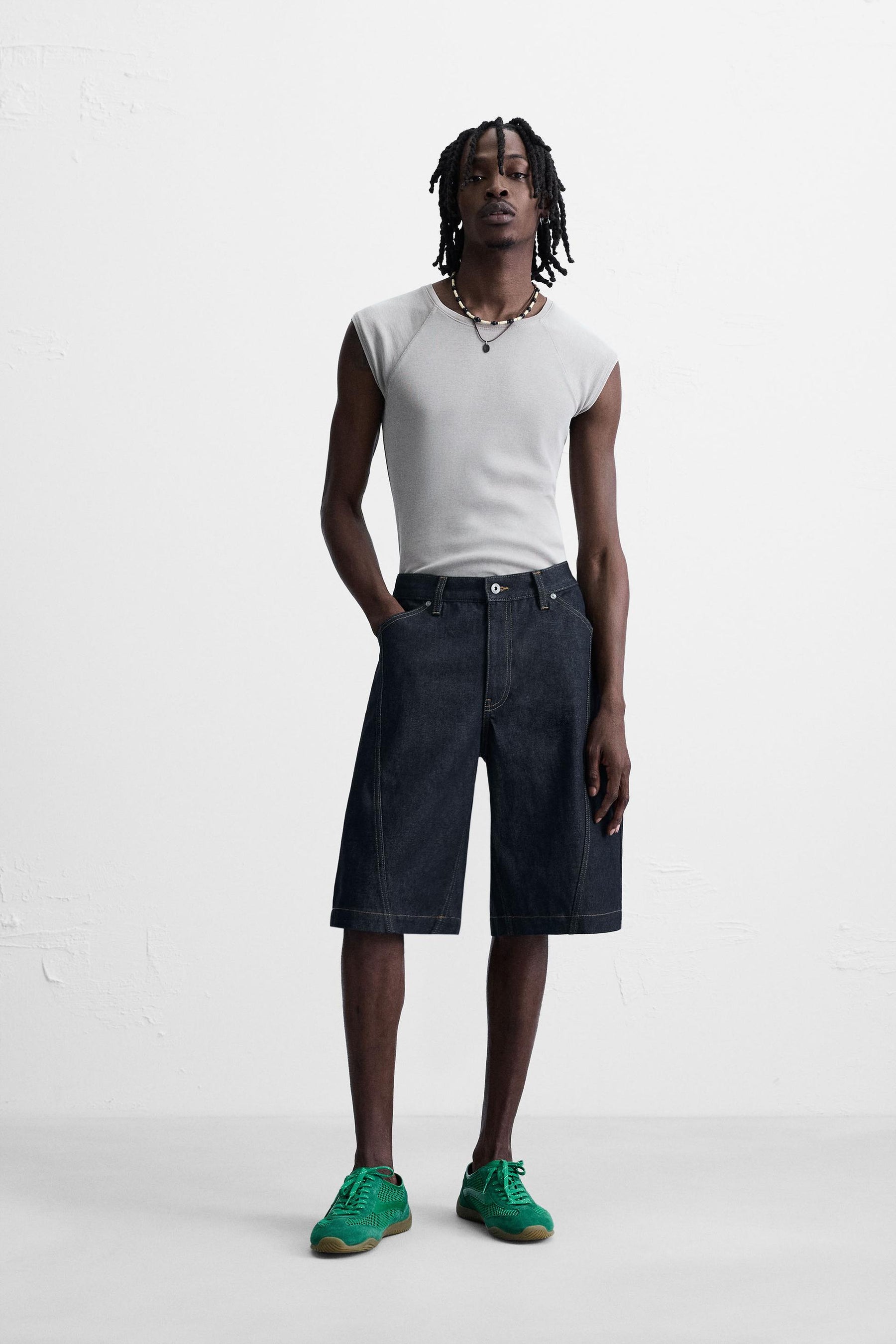 BAGGY FIT DENIM BERMUDA SHORTS WITH STITCHING - Image 1