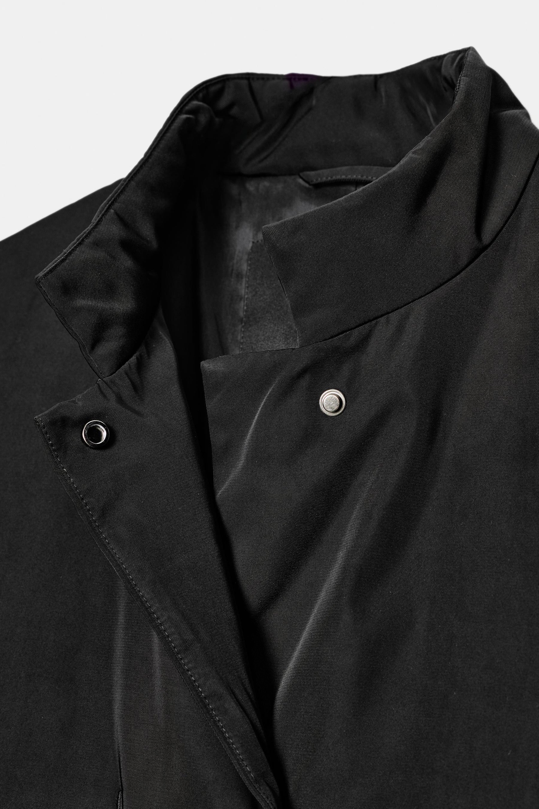 Übergroße Nylonjacke