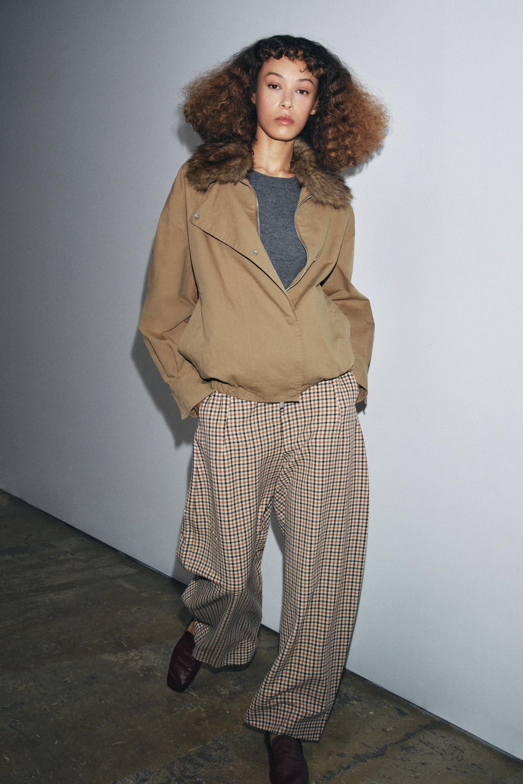 Bomberjacke aus Kunstpelz