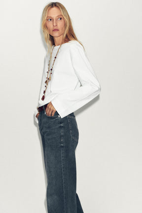 Hemd mit U-Boot-Ausschnitt