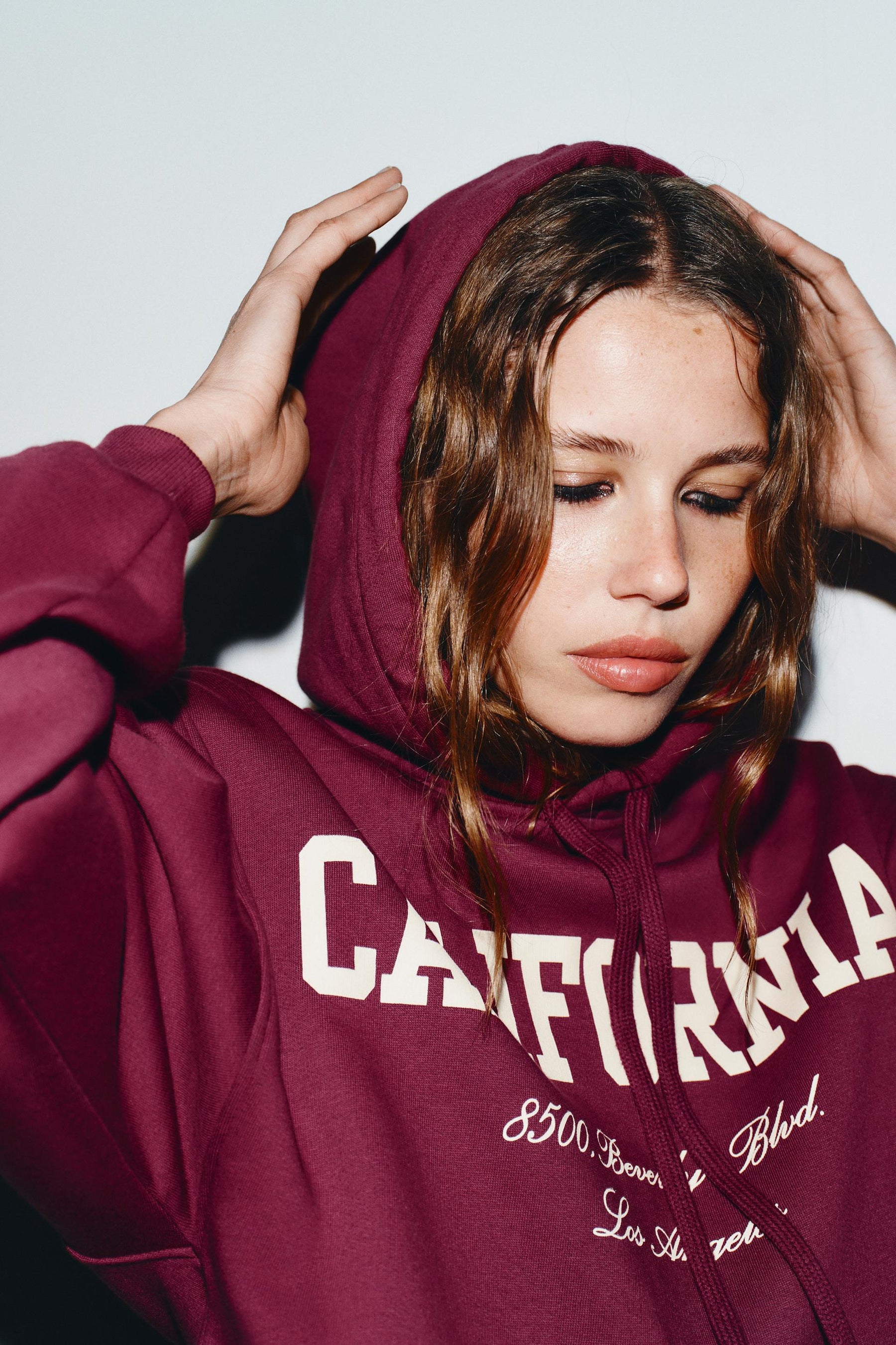 College-Sweatshirt mit Rüschenbesatz