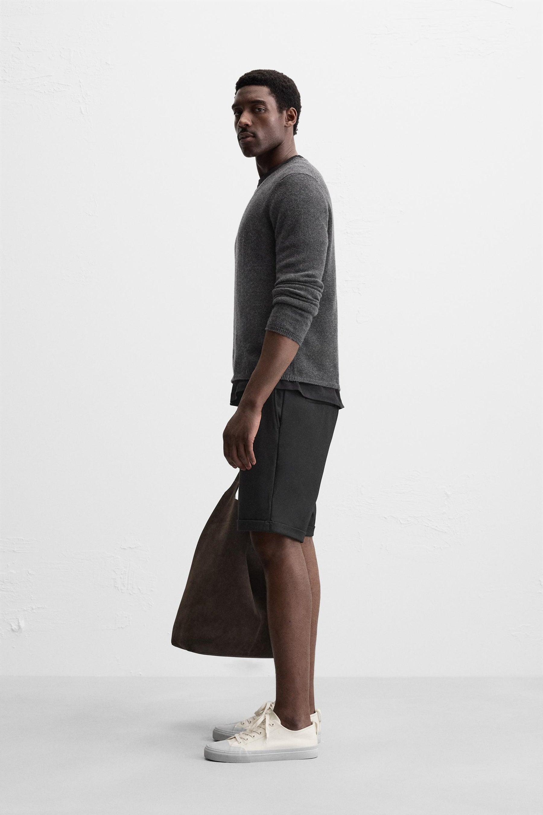 COMFORT BERMUDA SHORTS - Image 4