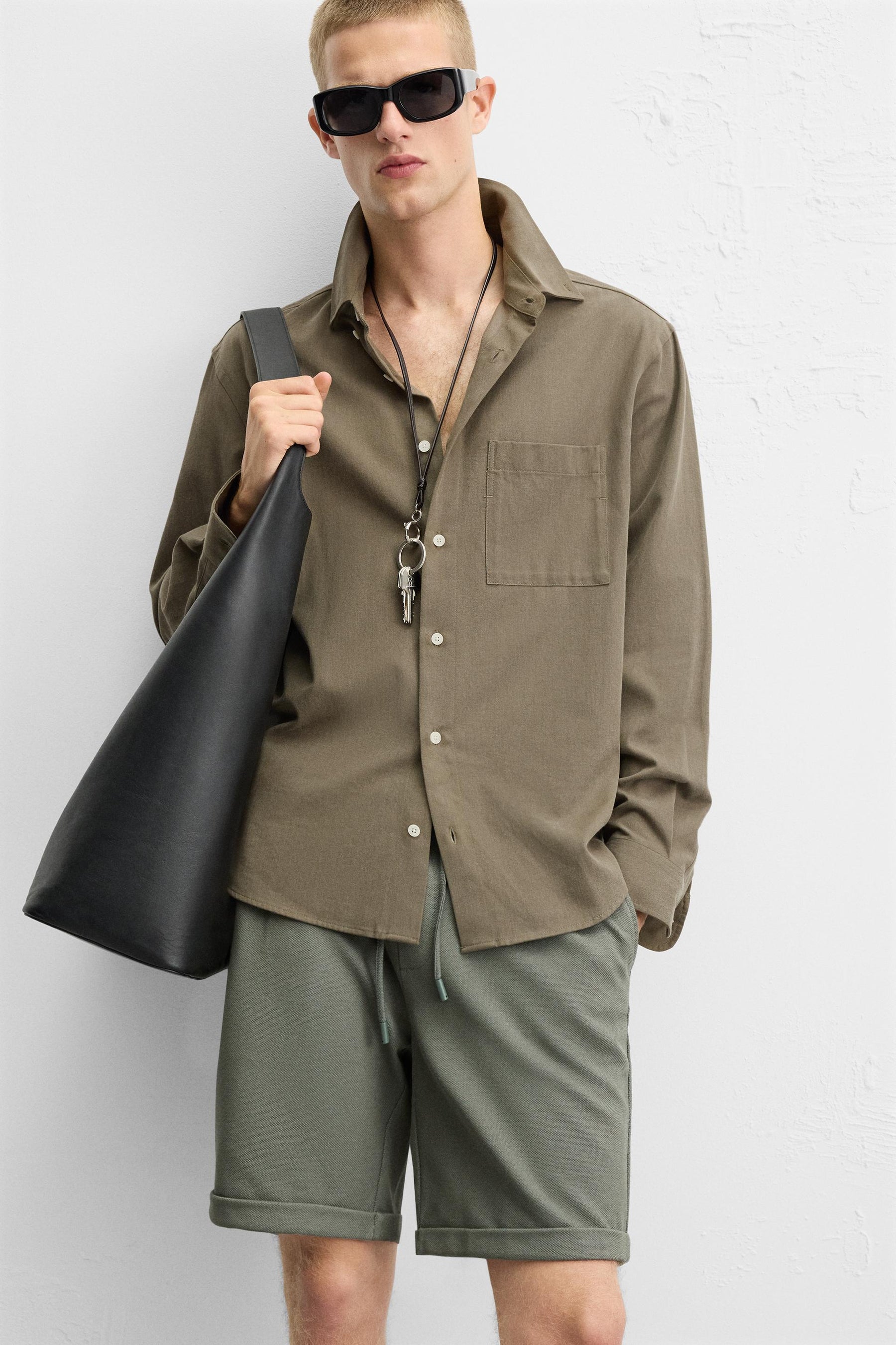 COMFORT BERMUDA SHORTS - Image 5