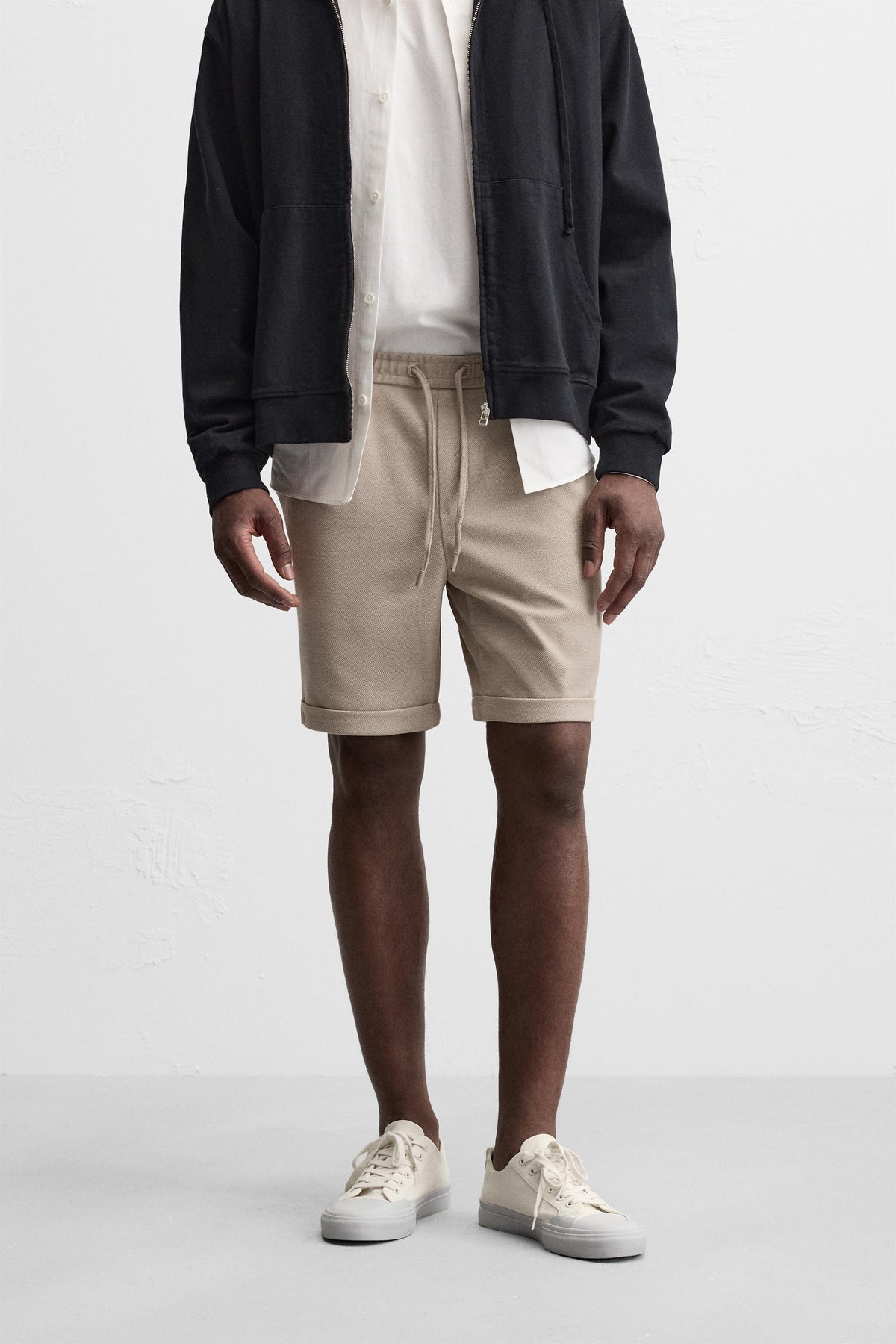 COMFORT BERMUDA SHORTS - Image 2