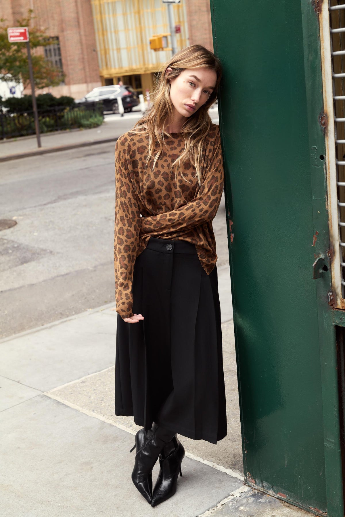 FINE KNIT ANIMAL PRINT JUMPER - Image 1