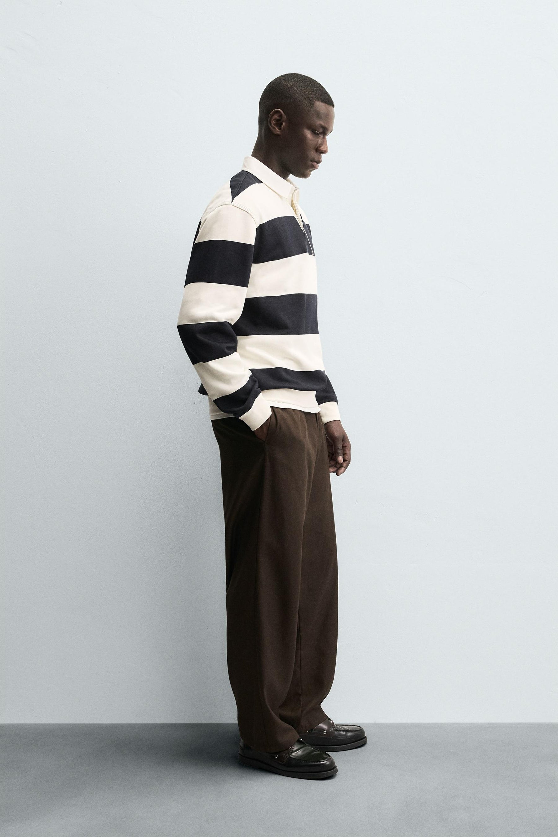 SWEATSHIRT WITH CONTRAST POLO COLLAR - Image 4