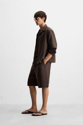 TEXTURED BERMUDA SHORTS WITH PLEATS - Image 4