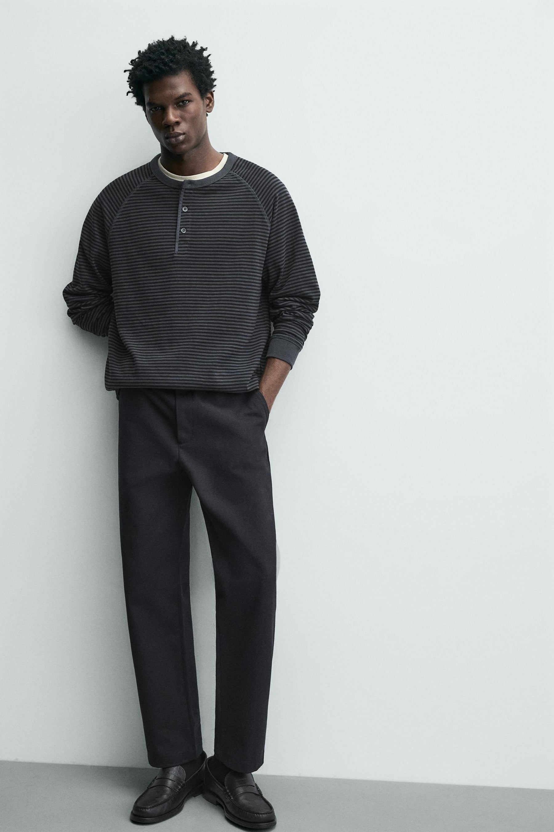 Textured Straight Leg Hose