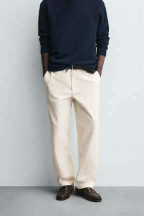 Textured Straight Leg Hose