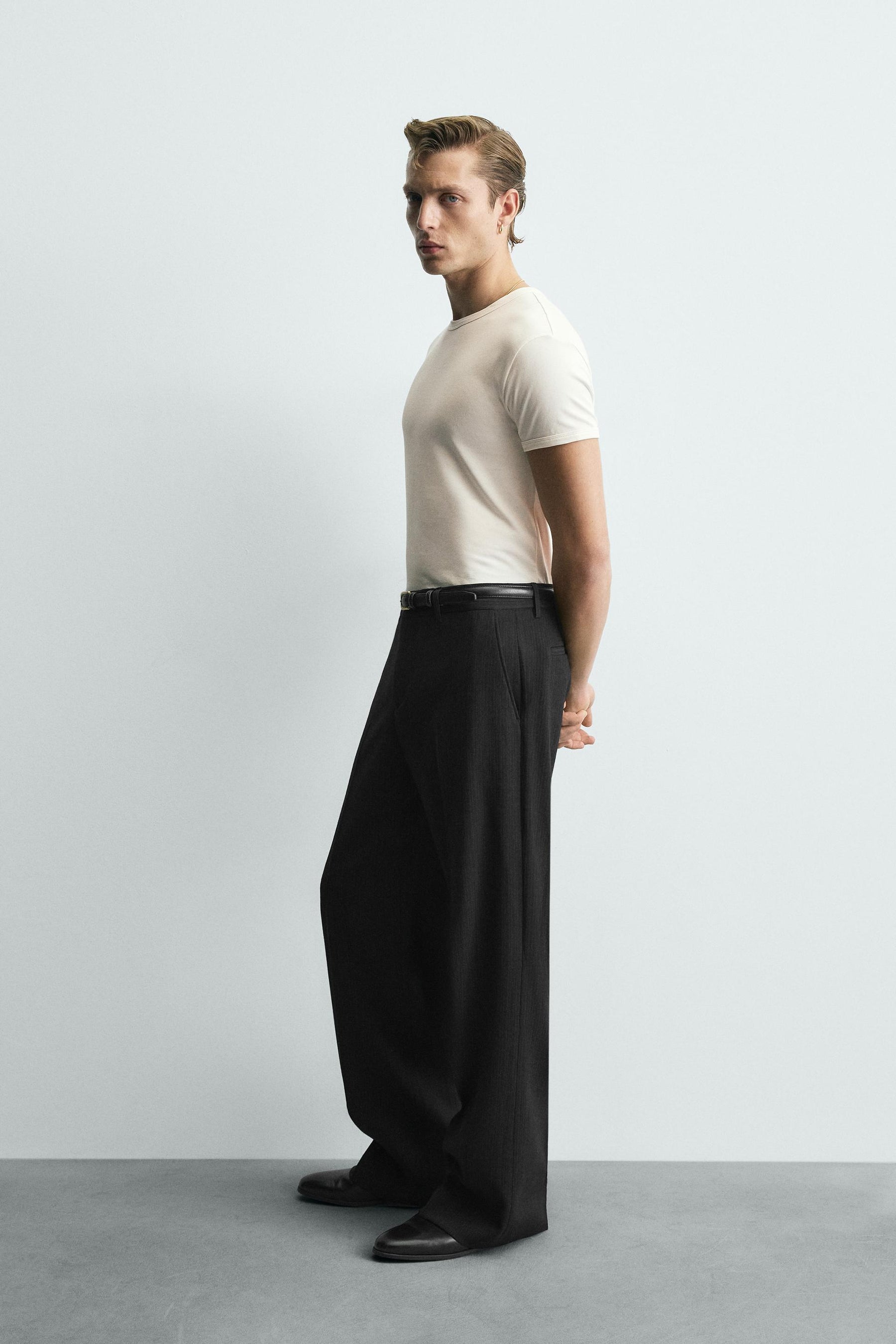 MUSCLE FIT T-SHIRT - Image 4