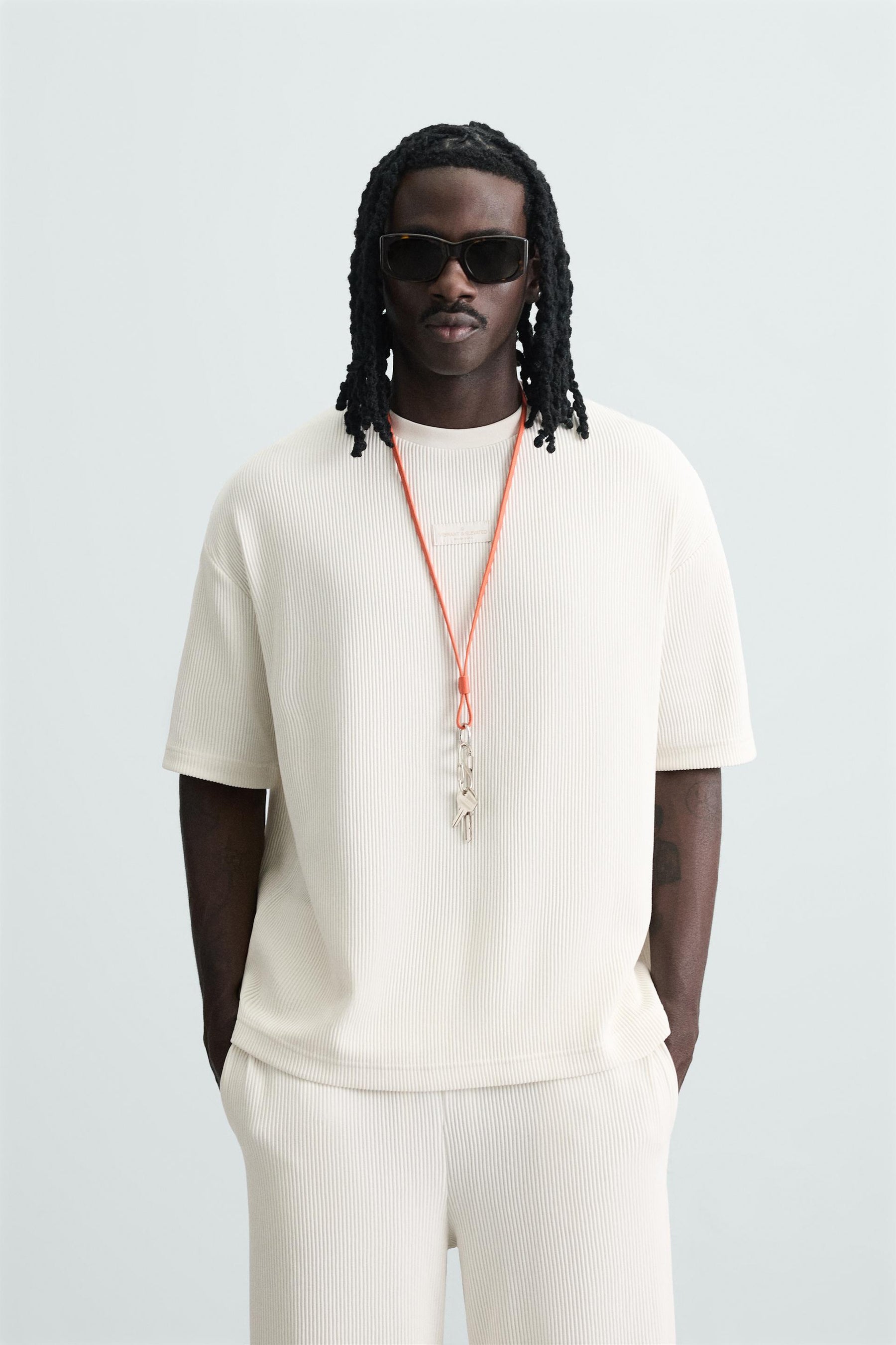 VERTICAL TEXTURE T-SHIRT - Image 2