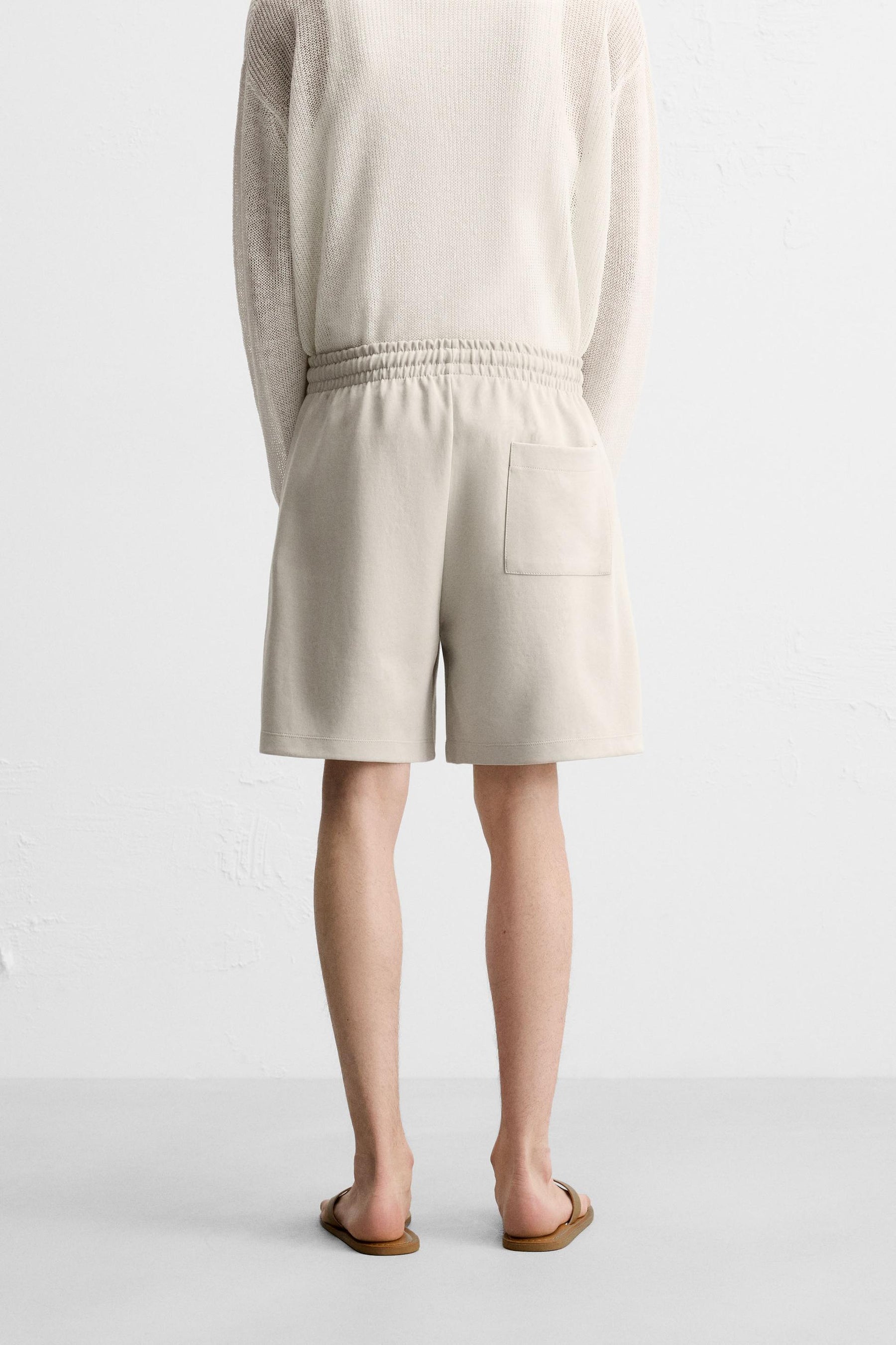 TECHNICAL INTERLOCK BERMUDA SHORTS - Image 3