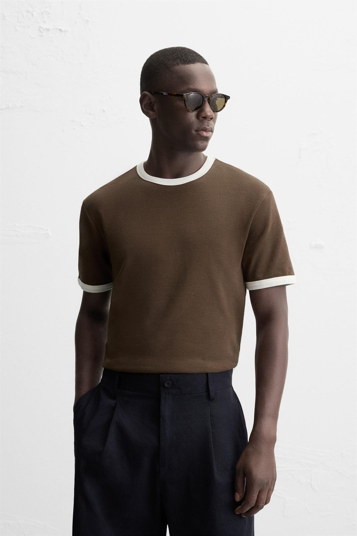 BASIC CONTRAST RIB T-SHIRT - Image 2