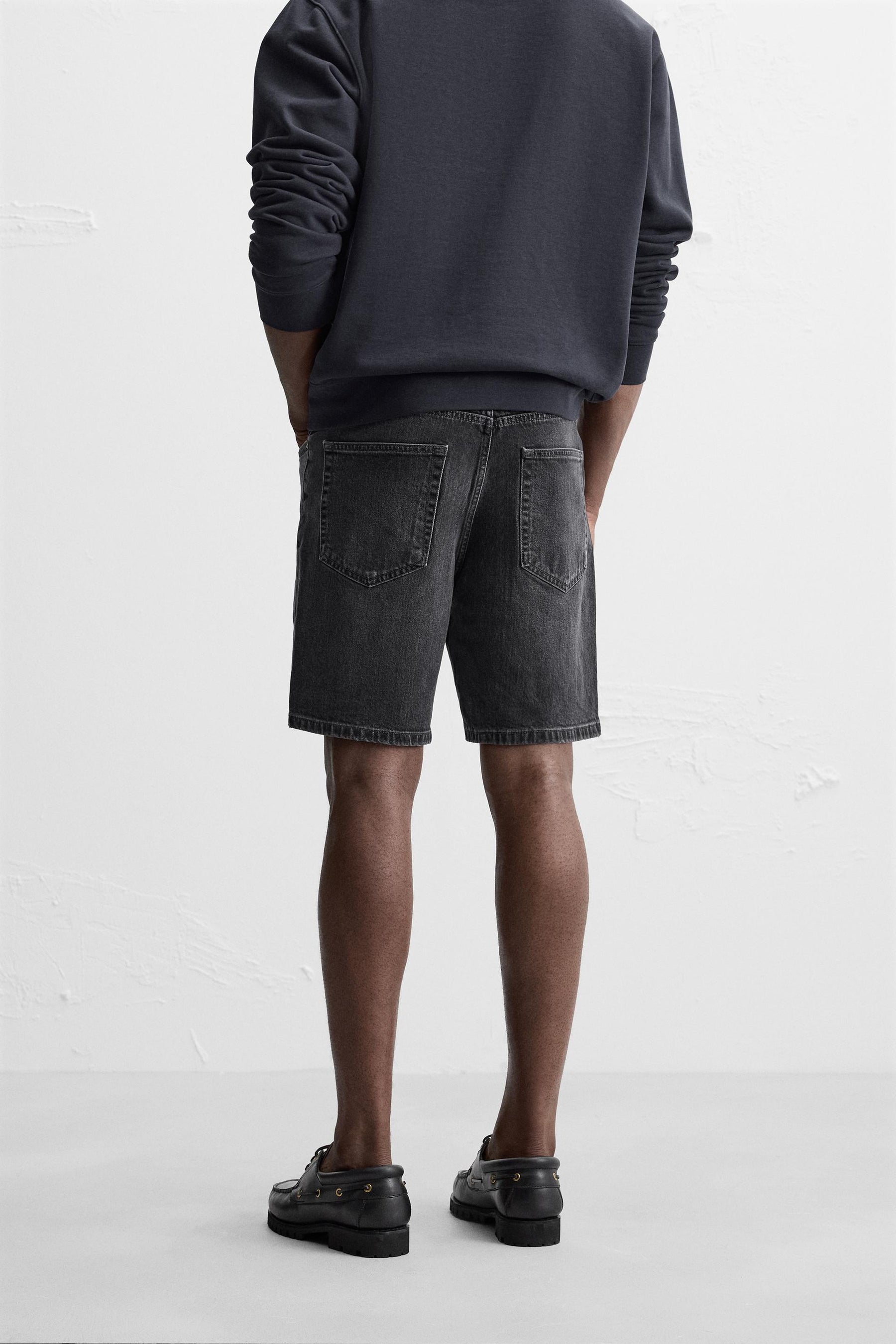 REGULAR FIT DENIM BERMUDA SHORTS - Image 3