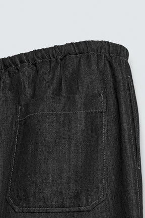 RELAXED FIT JOGGER JEANS - Image 9