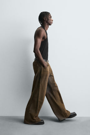 FLARE FIT JEANS WITH ZIPS - Image 6