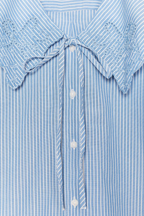 Gestreiftes Hemd mit besticktem Kragen