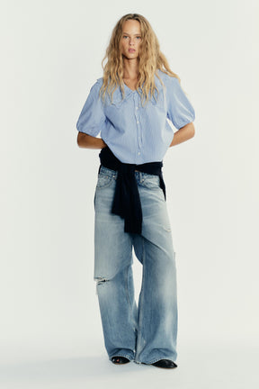 Gestreiftes Hemd mit besticktem Kragen