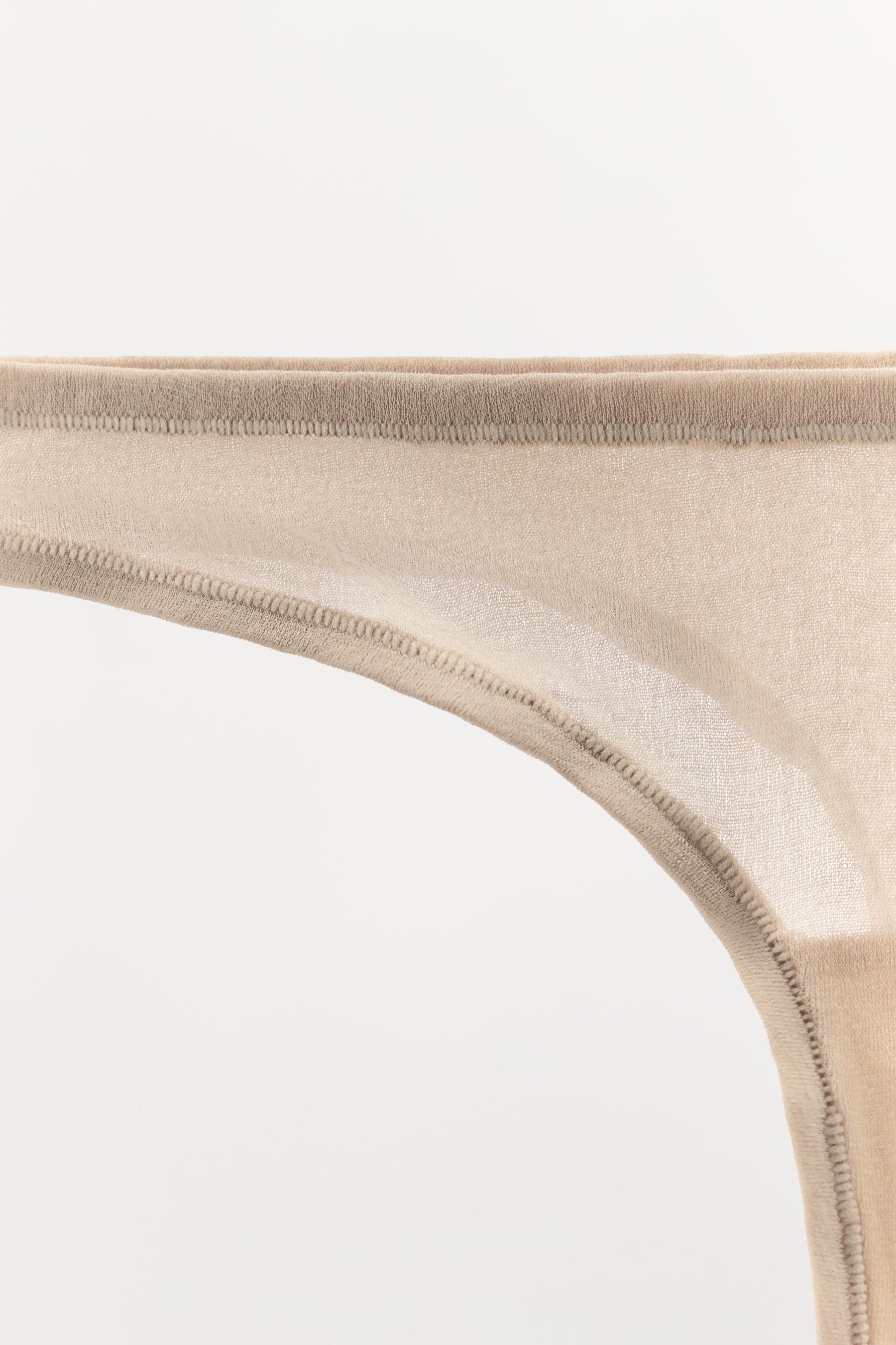 Weiche String-Unterwäsche