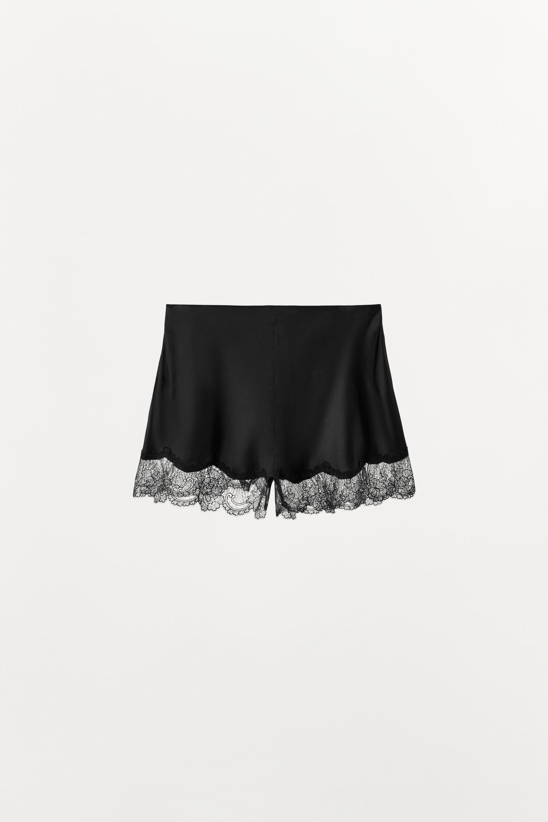 Shorts mit Satin-Spitzenbesatz