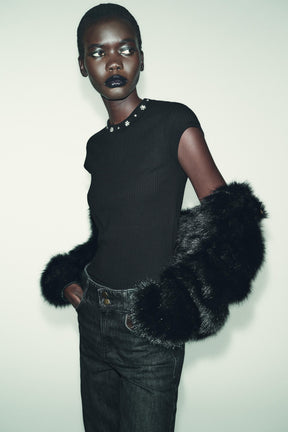 T-Shirt mit Kunstperlen