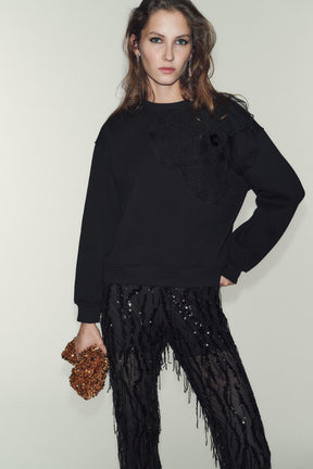 ORGANZA-BLUMEN-SWEATSHIRT