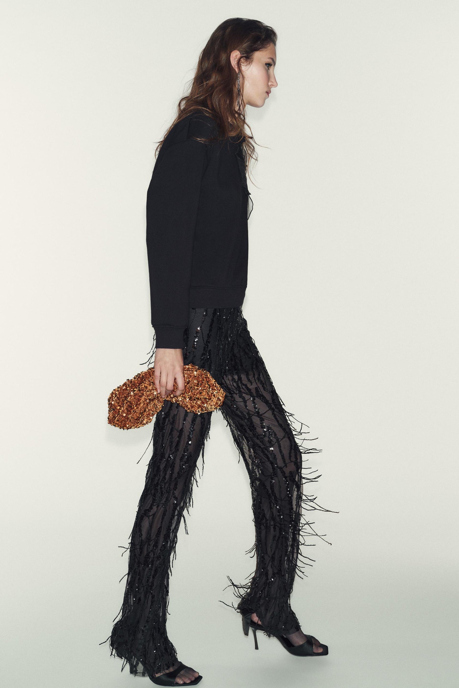 ORGANZA-BLUMEN-SWEATSHIRT