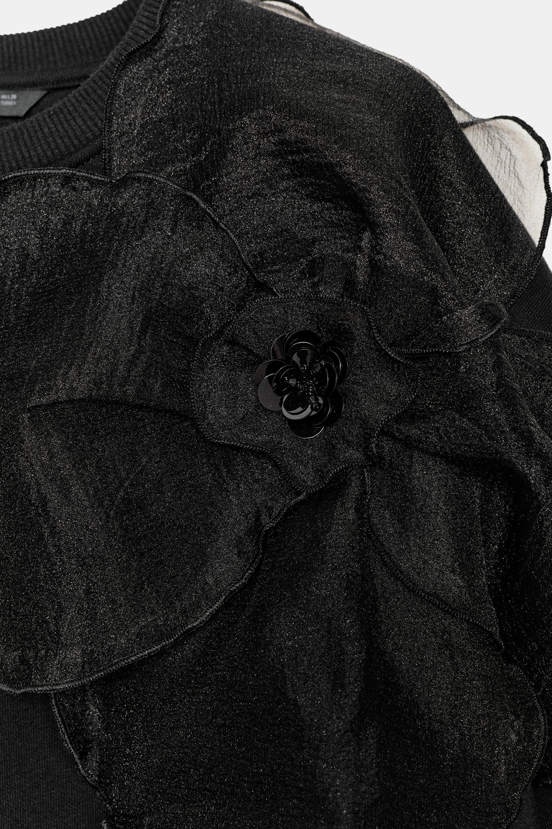 ORGANZA-BLUMEN-SWEATSHIRT