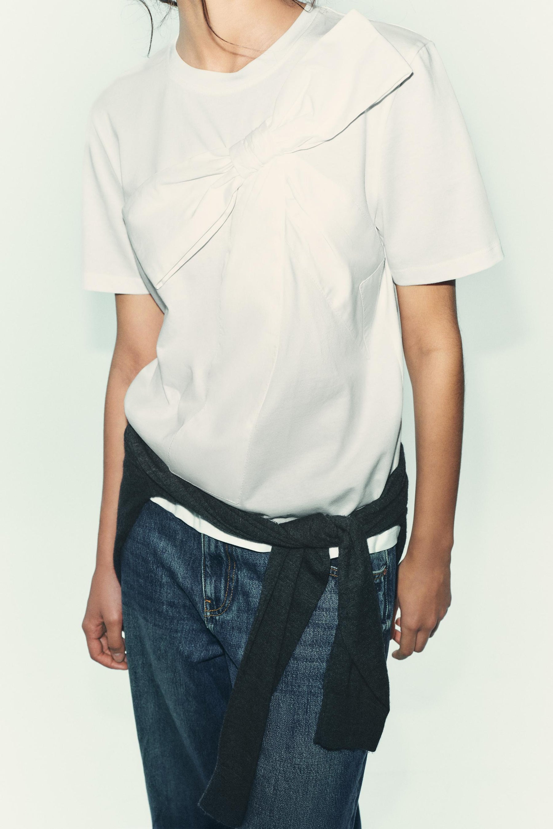 T-Shirt mit Schleife vorne