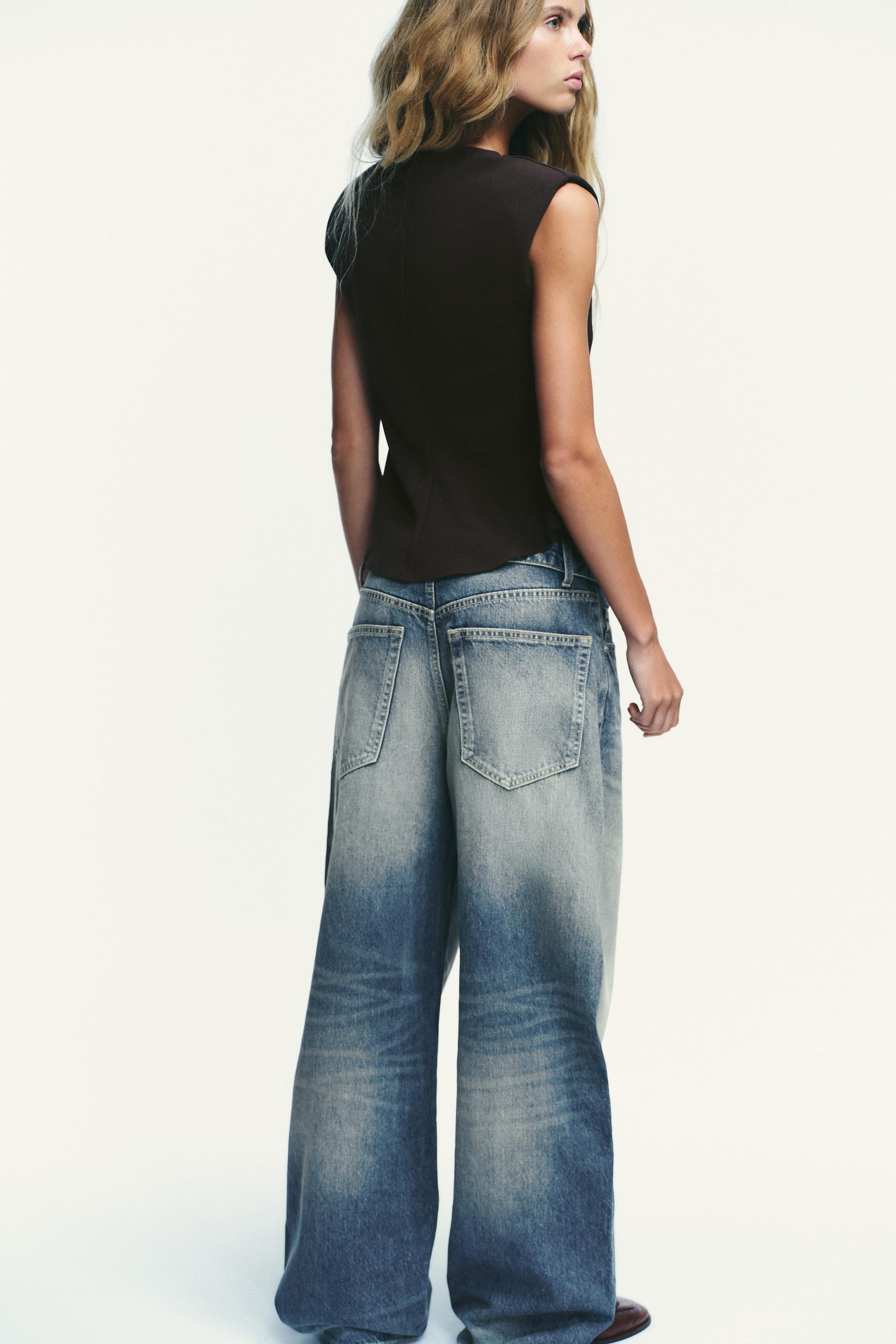 Crêpe-Top mit Schößchenschulter