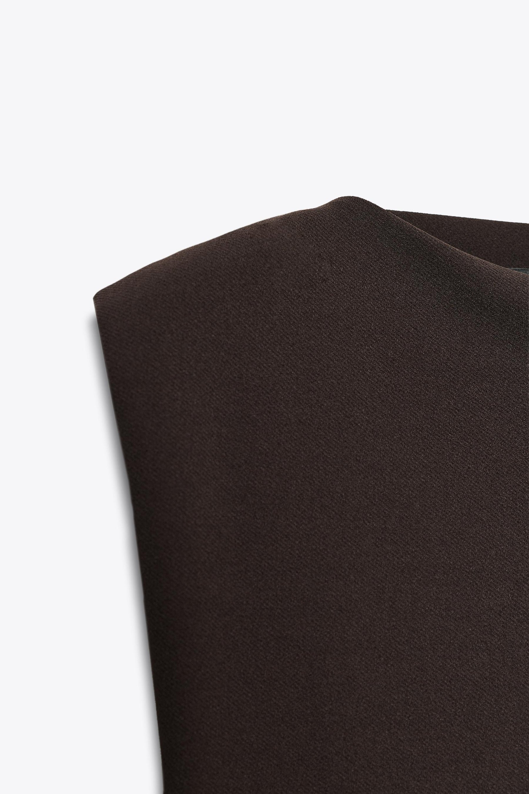 Crêpe-Top mit Schößchenschulter