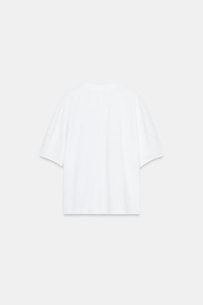 T-Shirt mit kontrastierendem Blumenmuster