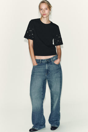 Besticktes Perlenhemd