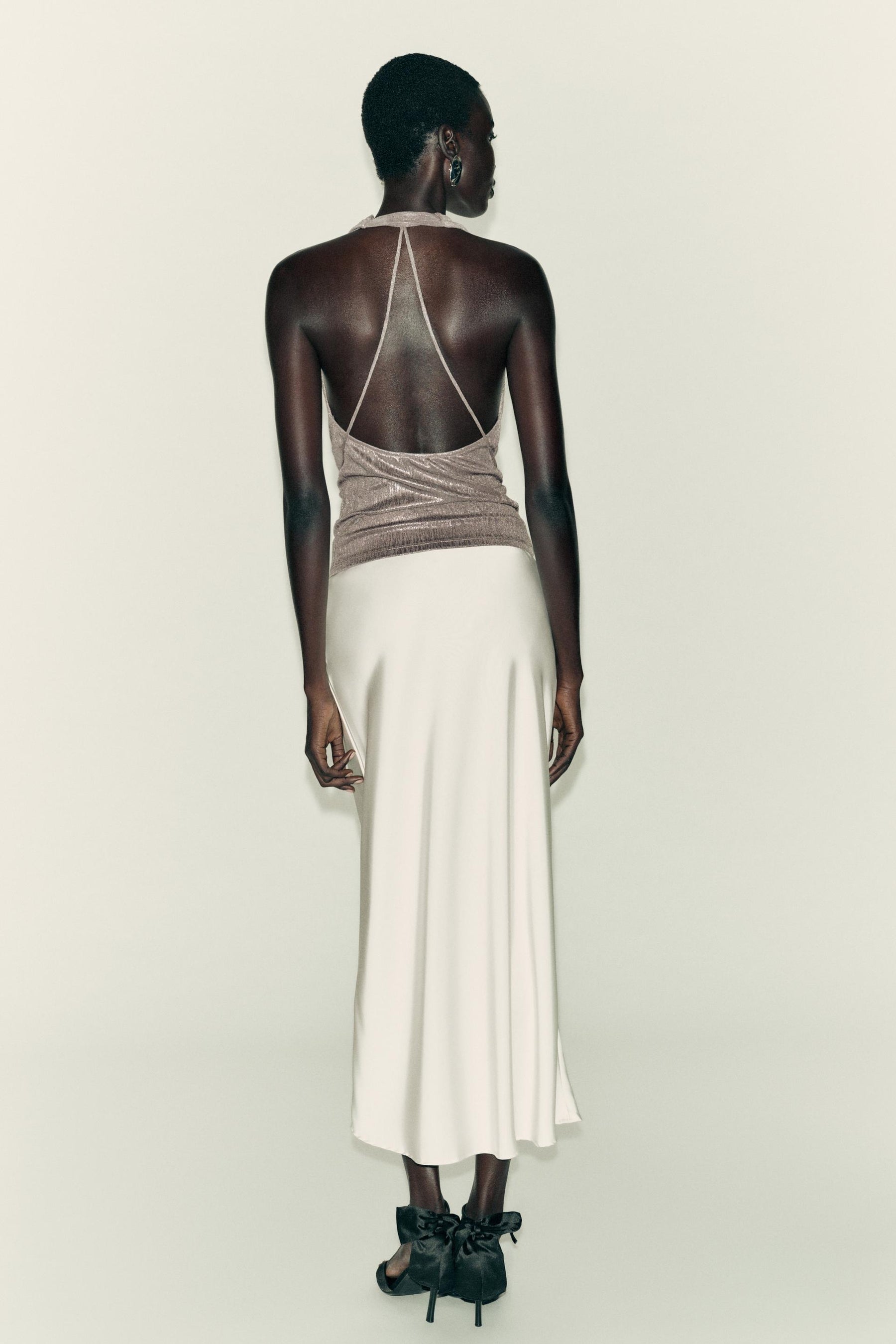 Drapiertes Neckholderhemd