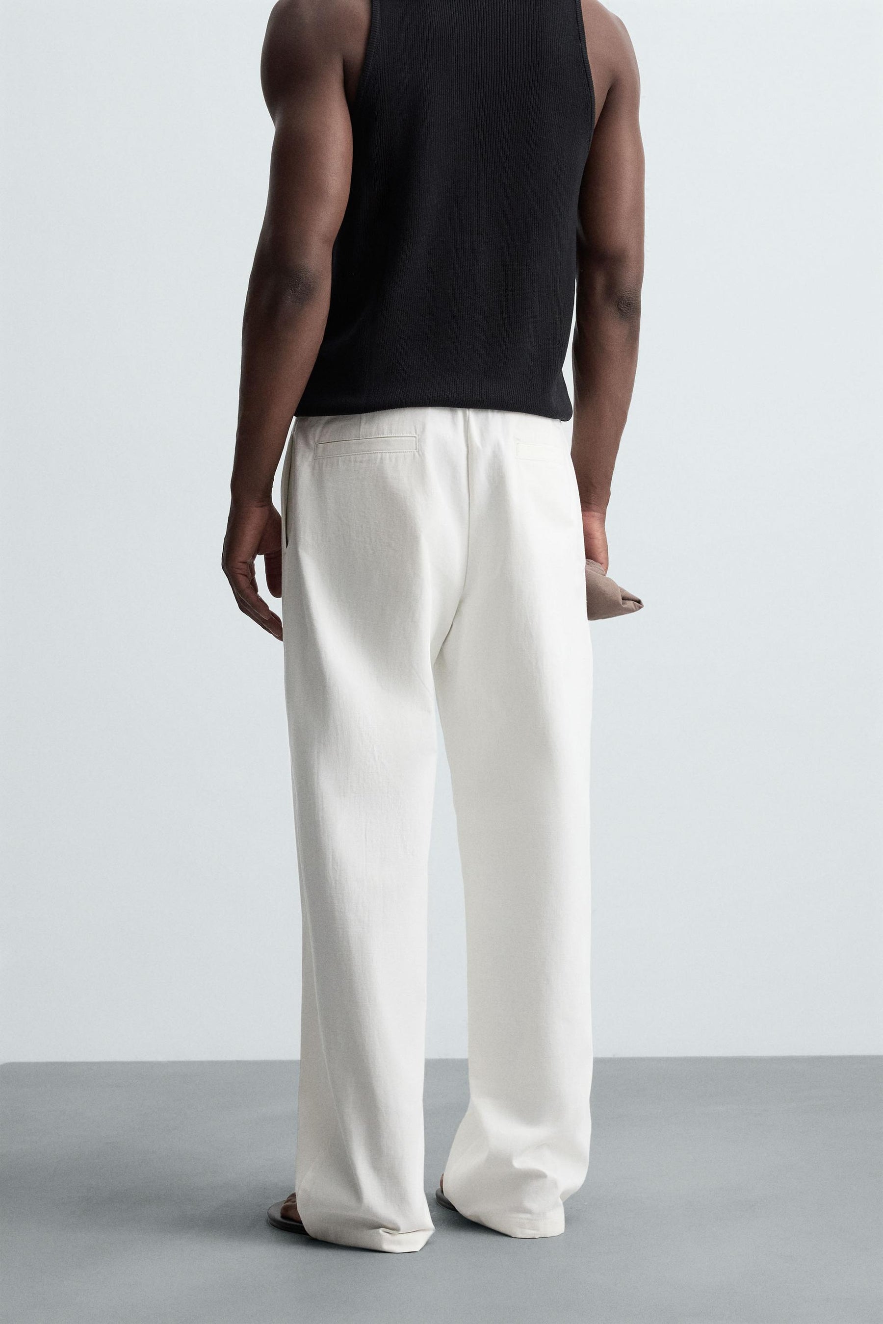 RELAXED FIT PLEATED TROUSERS - Image 3
