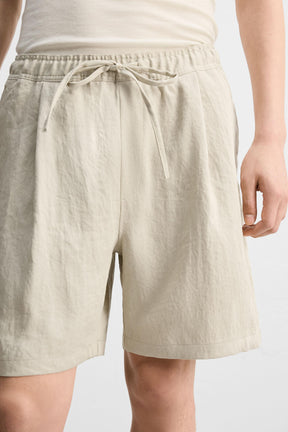 PLEATED FLOWING BERMUDA SHORTS - Image 6