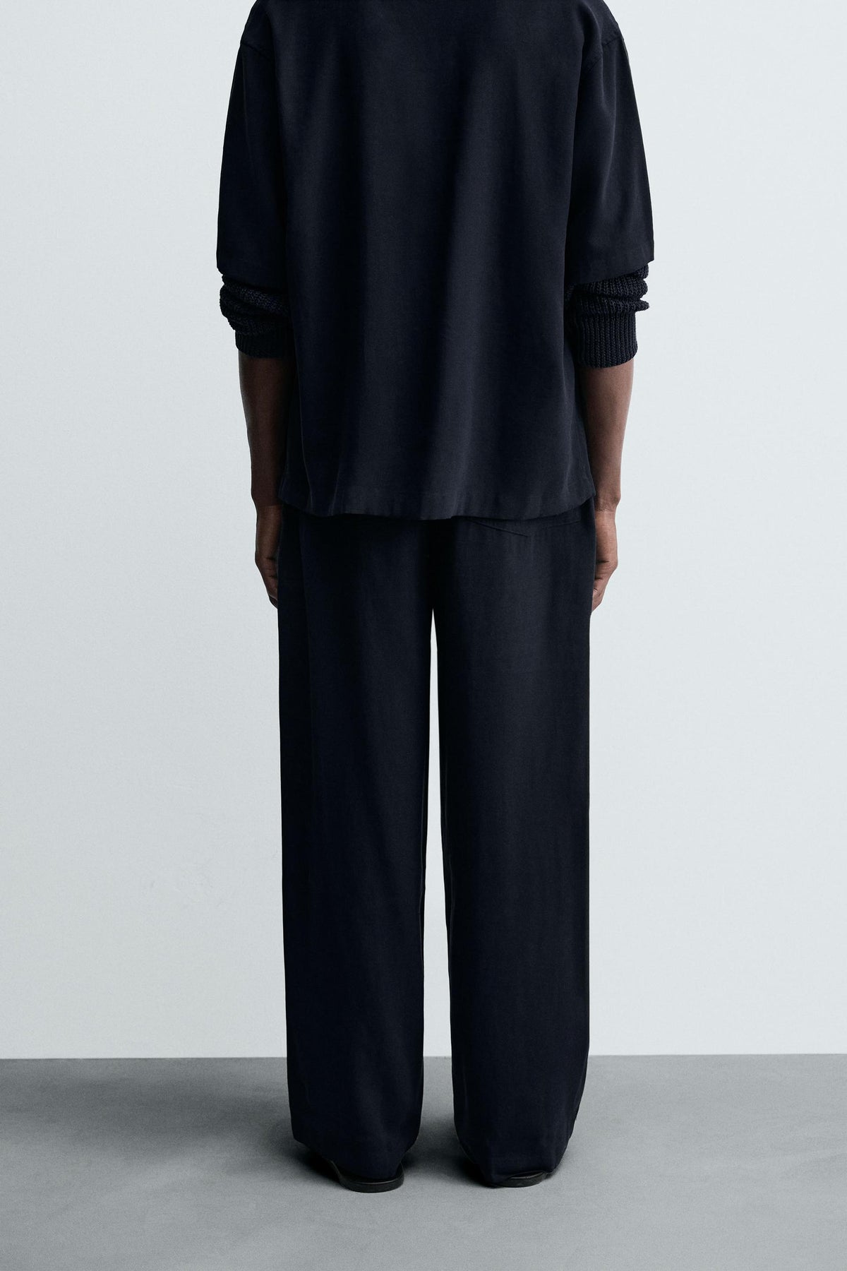 RELAXED FIT TROUSERS WITH BELT - Image 2