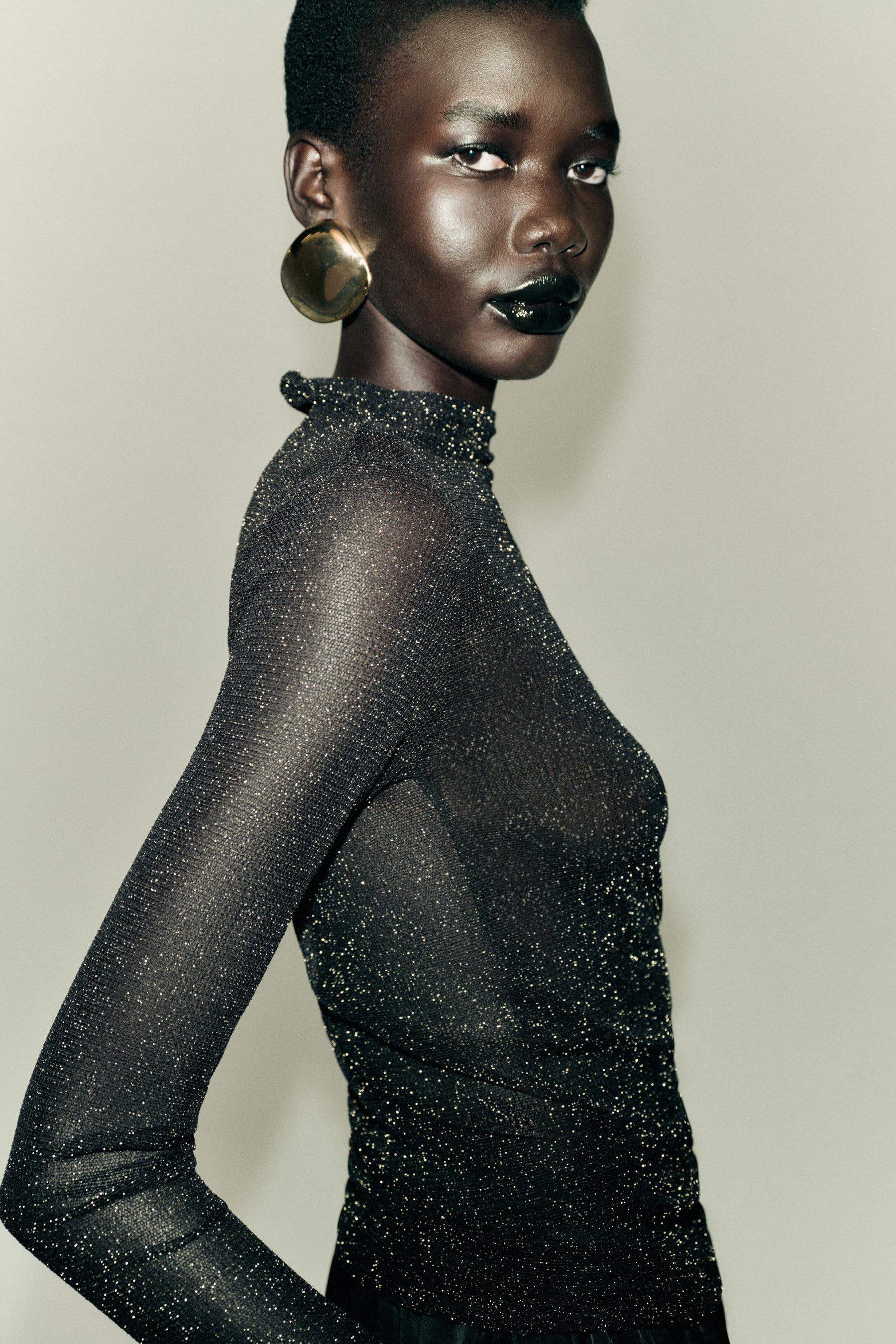 METALLIC-FADEN-SHIRT