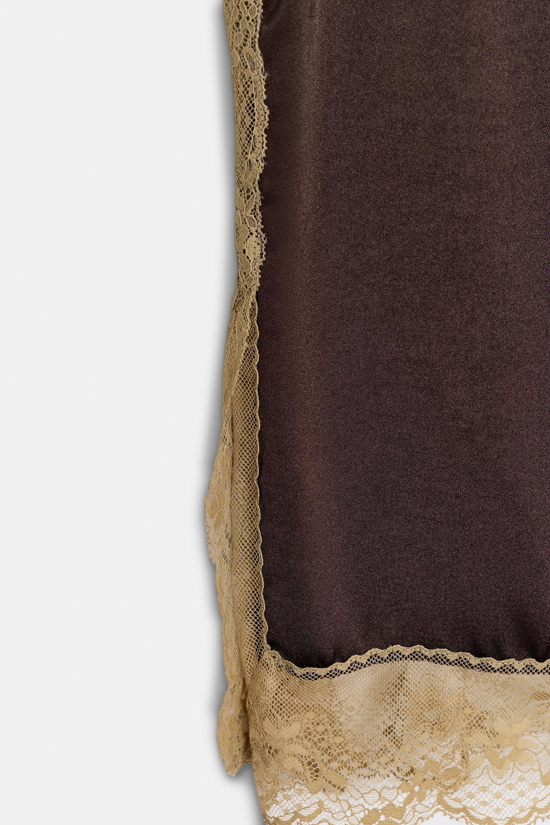 Satin-Top mit Spitze