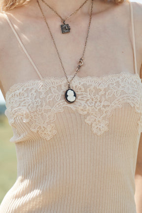 Modisches Top aus gerippter Spitze