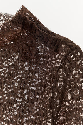 Spitzenhemd mit hohem Kragen