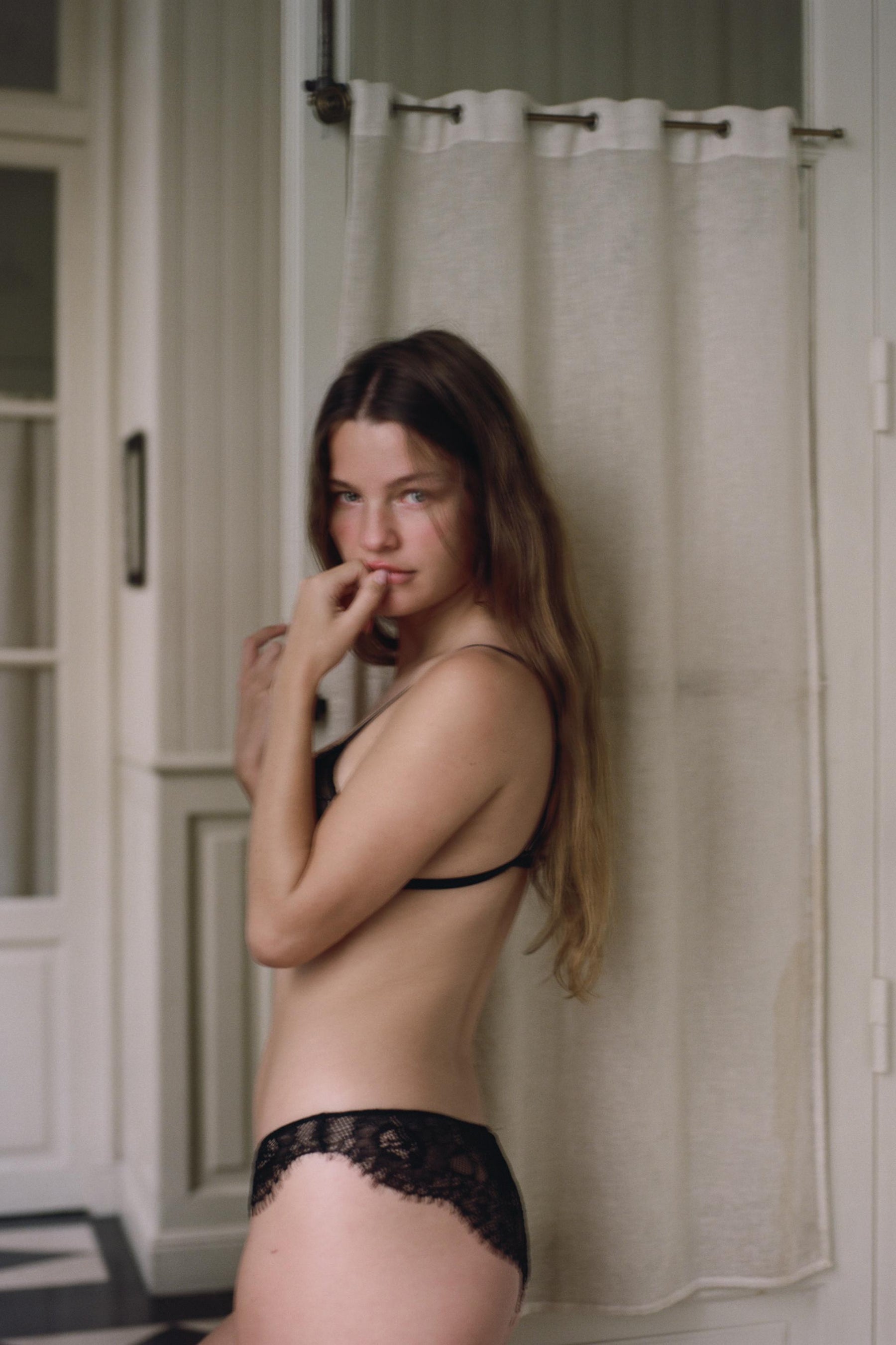 Dreieckiger Spitzen-BH