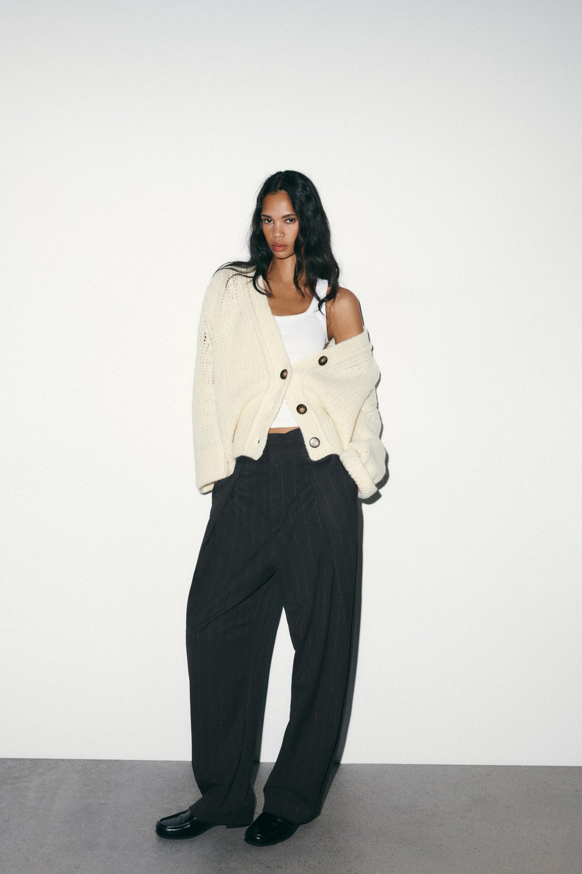 Faltenhose mit Streifen