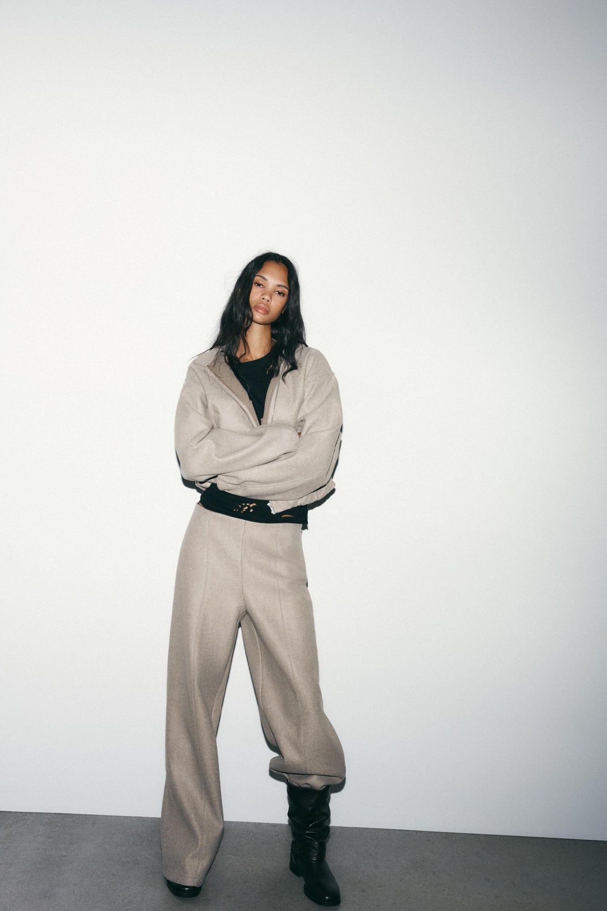 Weiche, hochgeschnittene Hose