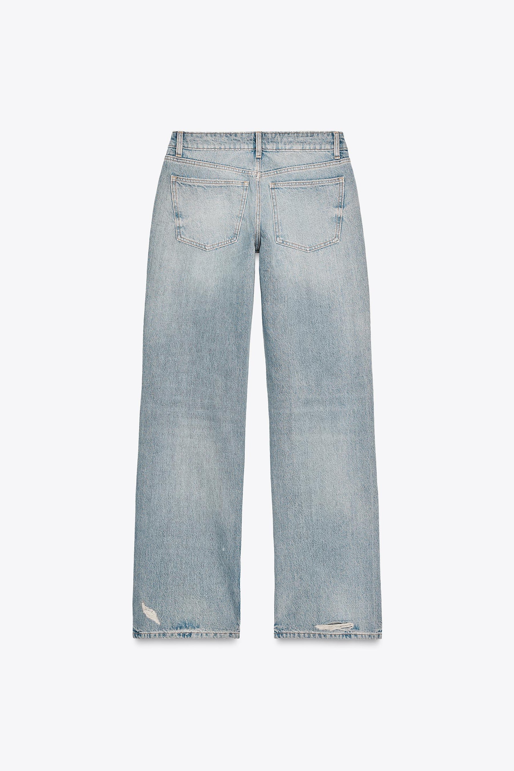 Weit geschnittene Jeans mit Rissen